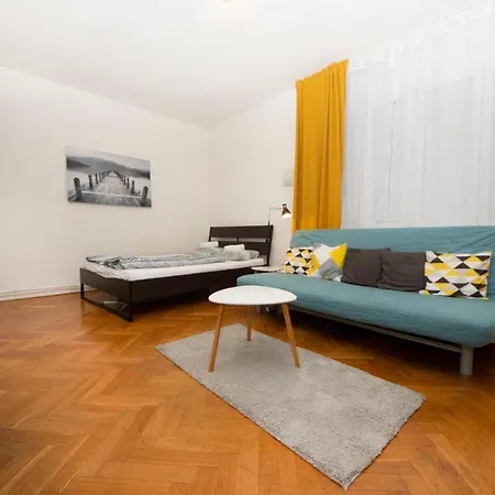 Fresh Bright Studio In City Centre