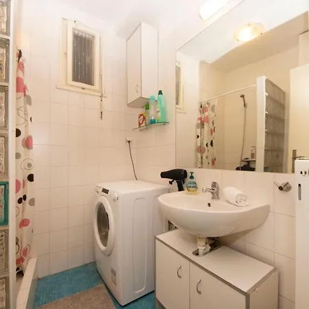דירה Fresh Bright Studio In City Centre