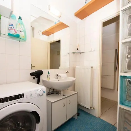 Fresh Bright Studio In City Centre * Bratislava
